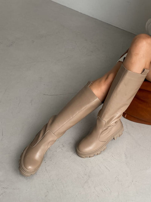 Базові шкіряні чоботи-труби LD-2165 - Shoes