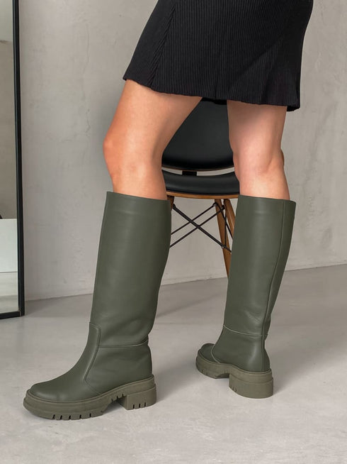 Шкіряні чоботи-труби кольору хакі LD-2162 - Shoes